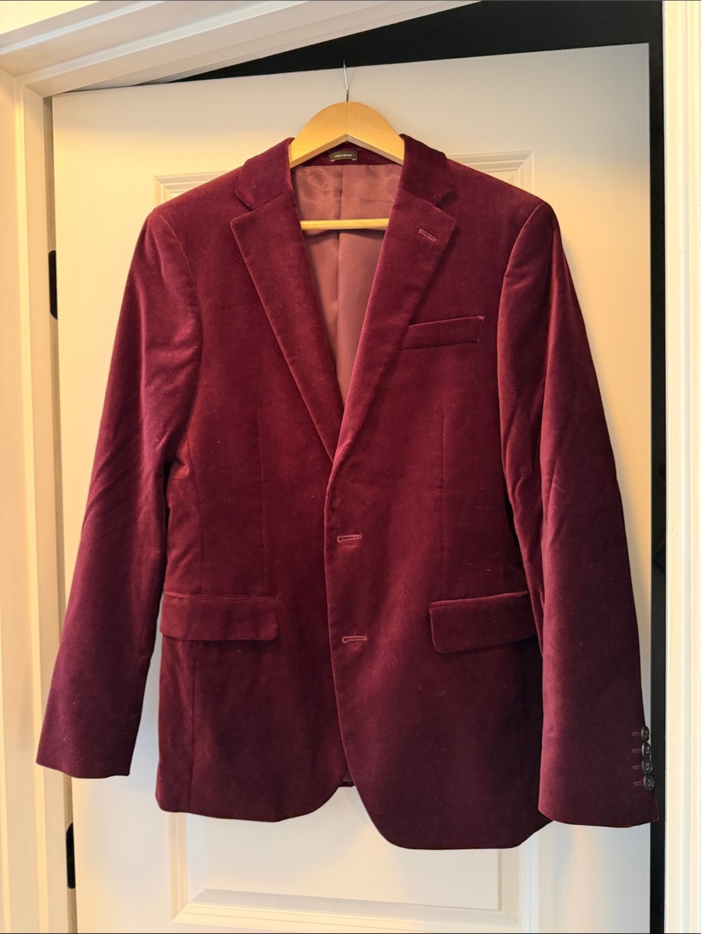 jf j.ferrar Men's Velvet Sport Coat - Wine